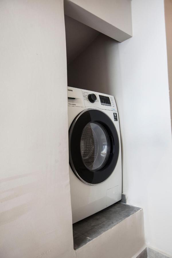 Bentzi...Boutique Apartment 1, Classic Double With Kitchenette, 2 Guests Atene Esterno foto